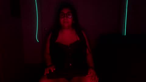 Snapshot of xxxenmascaradosxxx chatting on April 6, 6:25 am Parejahot69 online show from April 6, 6:25 am
