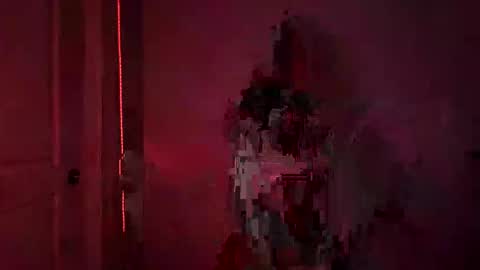 Snapshot of xxxenmascaradosxxx chatting on May 1, 6:29 am Parejahot69 online show from May 1, 6:29 am