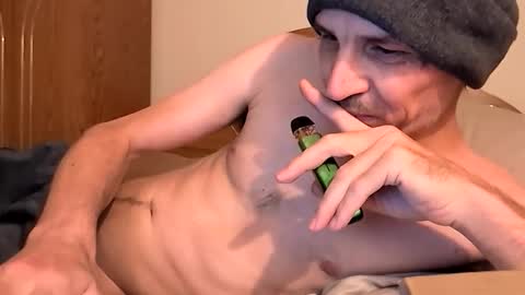 xxfredmtl18xx online show from January 17, 10:46 pm