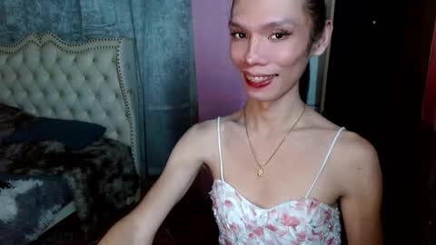 Snapshot of xxxfuckgirlyumsxxx chatting on December 22, 11:33 am Your Princess Yums online show from December 22, 11:33 am