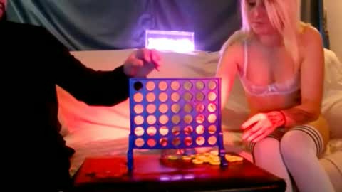 Snapshot of xxxgrillcheese chatting on February 27, 7:44 am XXXGrillCheese online show from February 27, 7:44 am