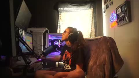 Snapshot of xxxhairyladyxxx chatting on August 1, 10:19 pm xxxhairyladyxxx online show from August 1, 10:19 pm