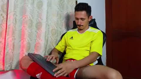Kev online show from May 6, 8:03 pm
