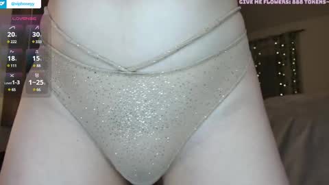 Snapshot of xxxhoneyxx chatting on February 14, 12:09 am Onlyfanz online show from February 14, 12:09 am