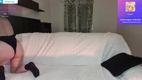 Snapshot of xxxhoneyxx chatting on February 18, 10:58 pm Onlyfanz online show from February 18, 10:58 pm