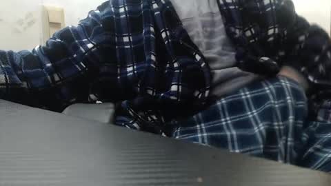 Snapshot of xxxking89 chatting on April 10, 7:18 pm xxxking89 online show from April 10, 7:18 pm