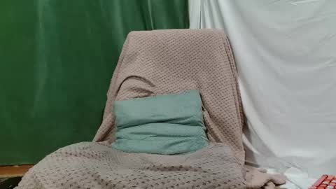 Lola online show from April 21, 7:06 pm