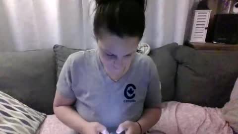 Snapshot of xxxmistymoansxxx chatting on January 7, 10:01 am Misti online show from January 7, 10:01 am