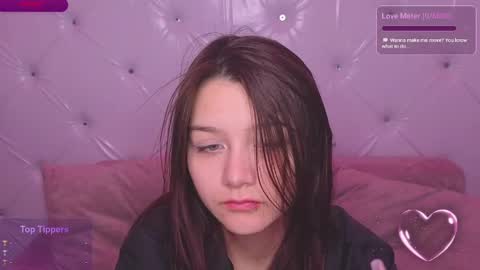 foxy online show from May 3, 5:52 pm