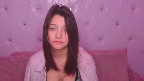 foxy online show from May 6, 6:46 pm