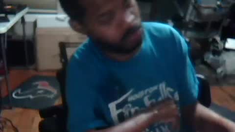 Snapshot of xxxonwheelz chatting on June 10, 1:39 am xxxonwheelz online show from June 10, 1:39 am