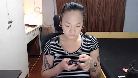 Melissa online show from May 4, 2:29 am