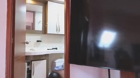 Snapshot of xxxtatianabustyxxx chatting on June 15, 9:39 pm xxxtatianabustyxxx online show from June 15, 9:39 pm