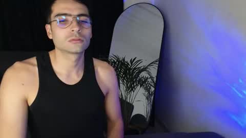 July and Fer online show from October 23, 1:05 am