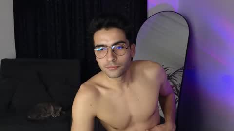 July and Fer online show from October 23, 9:24 pm