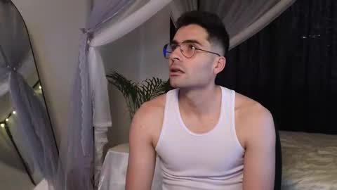 July and Fer online show from February 5, 1:05 pm