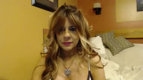 Check out my photo sets below  xo online show from April 20, 7:04 pm