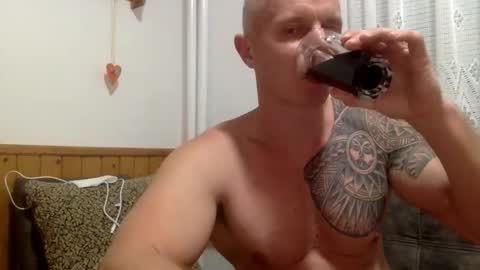 Snapshot of xyloreto80 chatting on October 17, 7:05 pm xyloreto80 online show from October 17, 7:05 pm