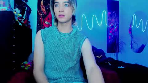 Snapshot of xzerox_ chatting on September 23, 2:03 am xzerox_ online show from September 23, 2:03 am