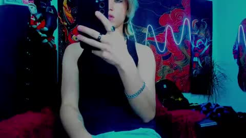 Snapshot of xzerox_ chatting on October 8, 2:20 am xzerox_ online show from October 8, 2:20 am