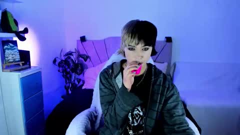 Snapshot of xzerox_ chatting on December 1, 3:39 pm xzerox_ online show from December 1, 3:39 pm