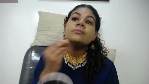 yazhini online show from April 23, 11:42 am