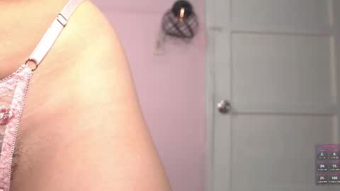 Snapshot of yahaira_26 chatting on October 8, 12:52 am petronila online show from October 8, 12:52 am