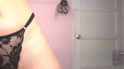 Snapshot of yahaira_26 chatting on October 12, 12:20 am petronila online show from October 12, 12:20 am