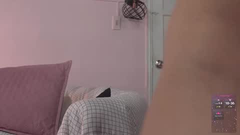 Snapshot of yahaira_26 chatting on October 23, 12:32 am petronila online show from October 23, 12:32 am