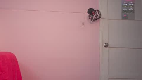 Snapshot of yahaira_26 chatting on March 6, 1:24 am petronila online show from March 6, 1:24 am