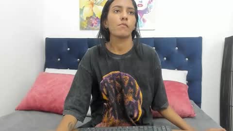 yaiza_sexylovee online show from January 9, 12:13 am