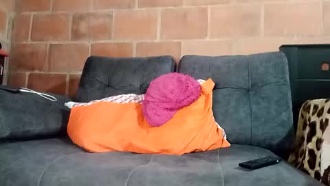 Yajz online show from February 6, 9:40 pm