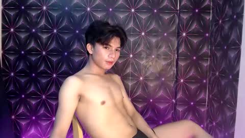 yami_sukehiroxxx online show from October 3, 6:32 am