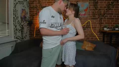 Snapshot of yami_yami_yami chatting on September 19, 2:51 pm Mia and Andry  online show from September 19, 2:51 pm