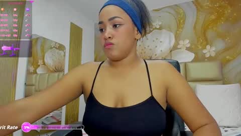 Snapshot of yamirawalker chatting on November 18, 7:18 pm Naomi online show from November 18, 7:18 pm