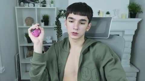 Snapshot of yamitwink chatting on November 11, 8:20 pm yamitwink online show from November 11, 8:20 pm