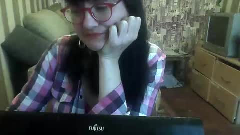 Snapshot of yanafiesta chatting on November 17, 1:17 pm yanafiesta online show from November 17, 1:17 pm