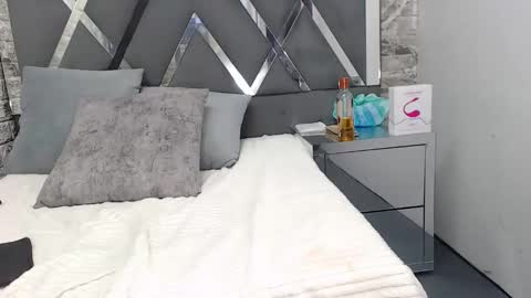 Snapshot of yanetrose chatting on November 15, 3:37 am yanetrose online show from November 15, 3:37 am