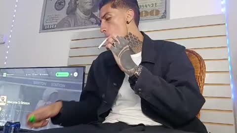 Yan online show from June 28, 4:07 am