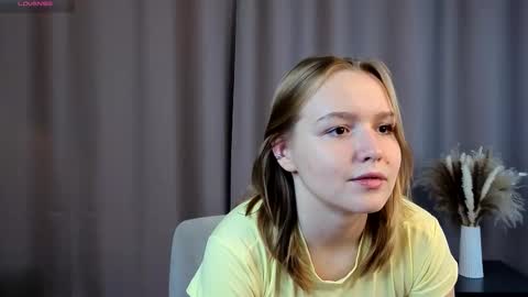 Snapshot of yangsperanza chatting on October 11, 3:10 pm Kate online show from October 11, 3:10 pm