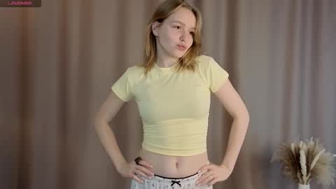 Snapshot of yangsperanza chatting on October 12, 3:11 pm Kate online show from October 12, 3:11 pm