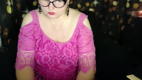 Anika online show from December 20, 2:35 pm