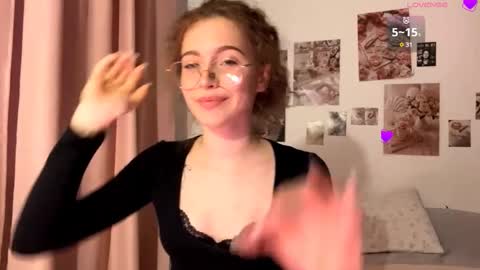 Snapshot of yaniraekberg chatting on December 14, 4:56 pm Marry online show from December 14, 4:56 pm