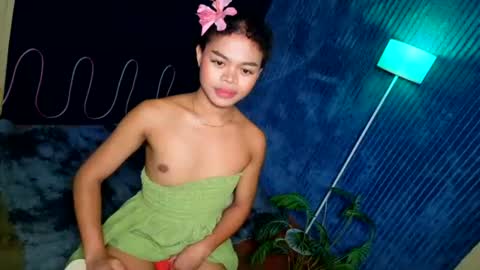 Snapshot of yanna_cassanova chatting on July 9, 4:49 am yanna_cassanova online show from July 9, 4:49 am