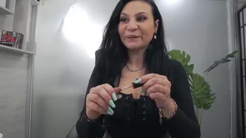 Yara online show from May 2, 2:49 am