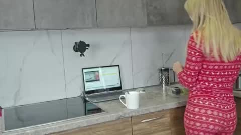 yaria29 online show from January 27, 5:47 am