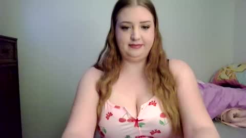 yasmindoll98 online show from February 12, 2:06 am