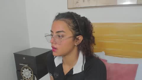 Snapshot of yaya23x chatting on January 3, 12:19 pm yaya23x online show from January 3, 12:19 pm