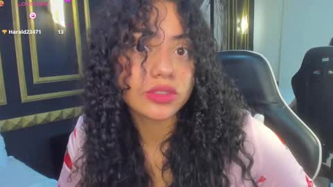 Snapshot of yaya23x chatting on September 19, 2:29 pm yaya23x online show from September 19, 2:29 pm