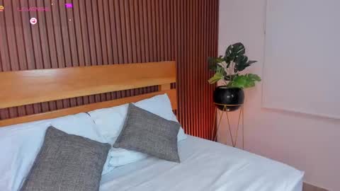 Snapshot of yaya23x chatting on September 26, 1:37 pm yaya23x online show from September 26, 1:37 pm